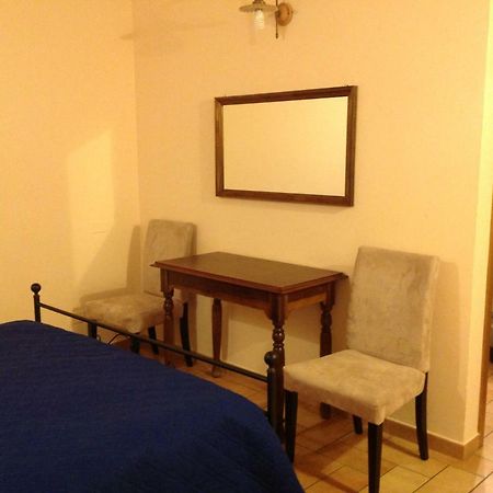 San Francesco Bedrooms อูร์บีโน ภายนอก รูปภาพ